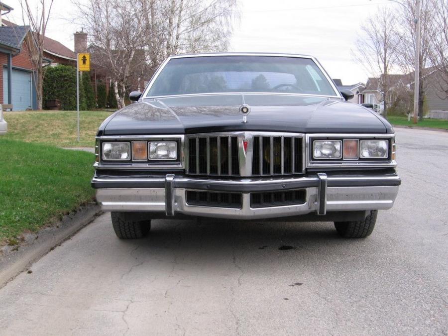  Pontiac Parisienne 1980 года  (фото 8 из 9)